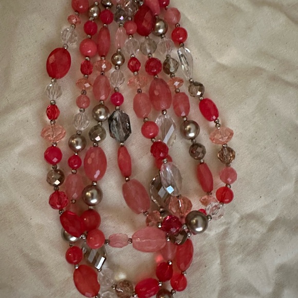 Coral and silver multi layer statement necklace - Picture 4 of 4